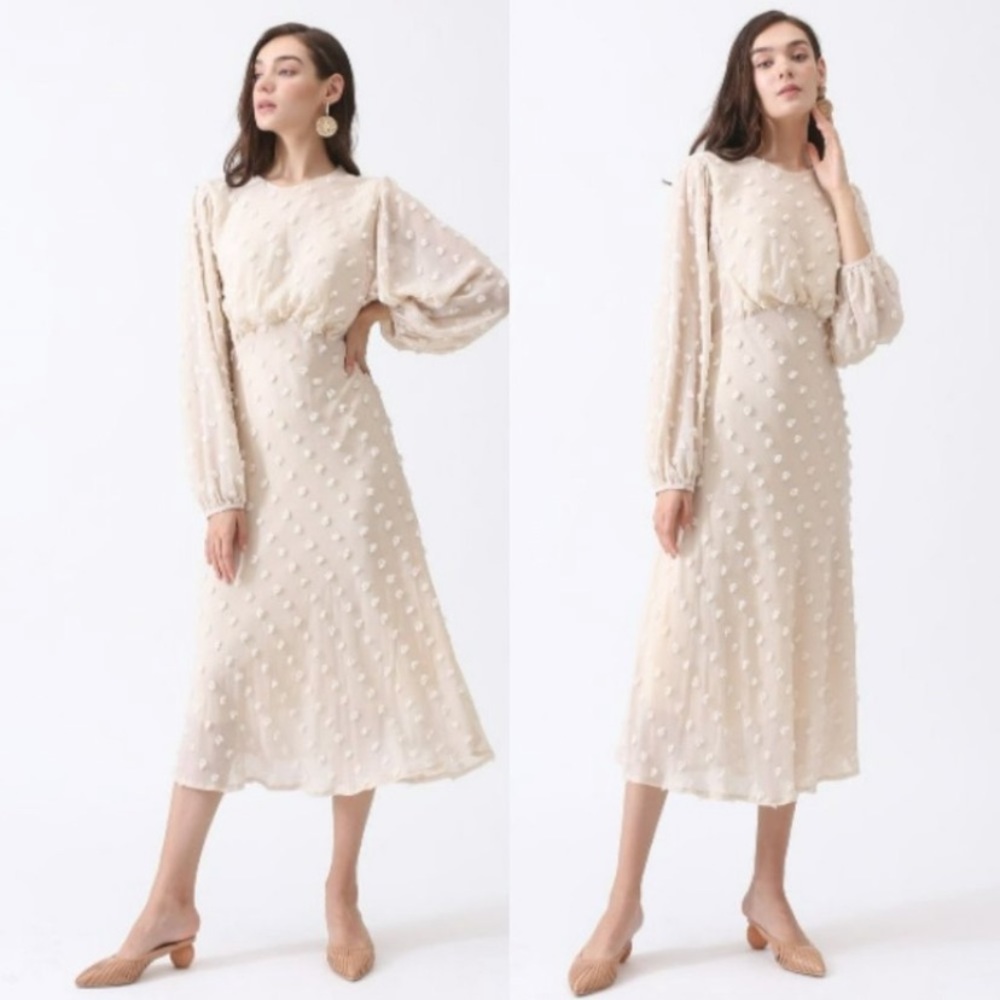 Chicwish Cotton Candy 3D Cream Midi Dress XS
